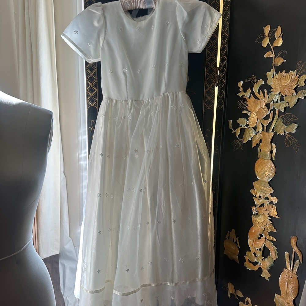 Girls Formal Silk White Dress with Floral Embroidery - Picture 4 of 14